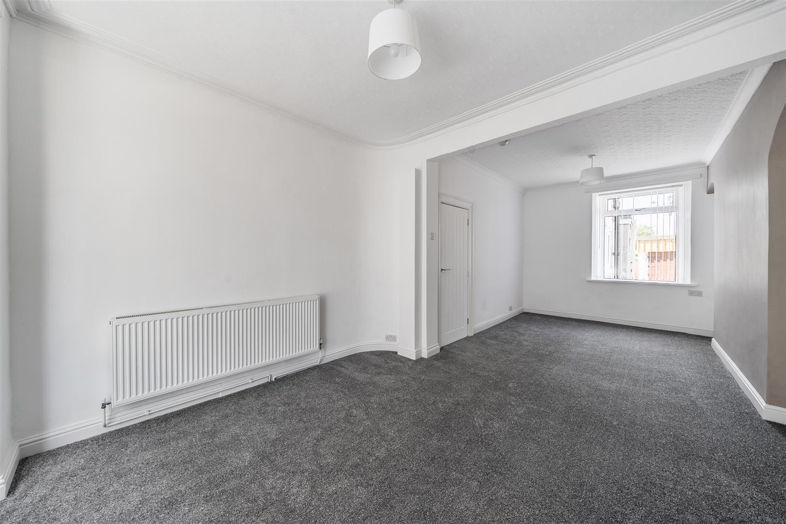 Ravenhill Road, Ravenhill, Swansea, SA5 5AN